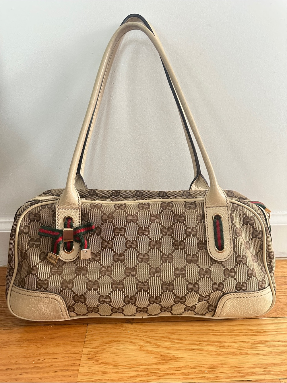 Gucci Beige GG Canvas Shoulder Bag with Ribbon Bow
